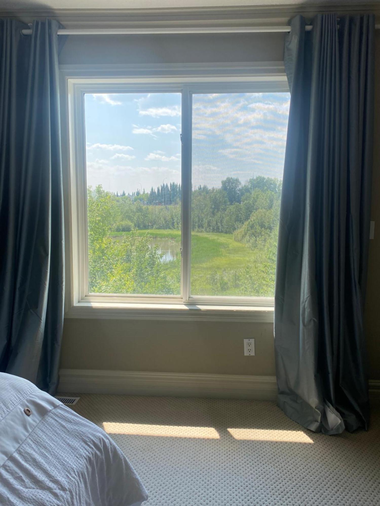 Royal Highland Livingroom Bedroom Suite Calgary Exterior photo